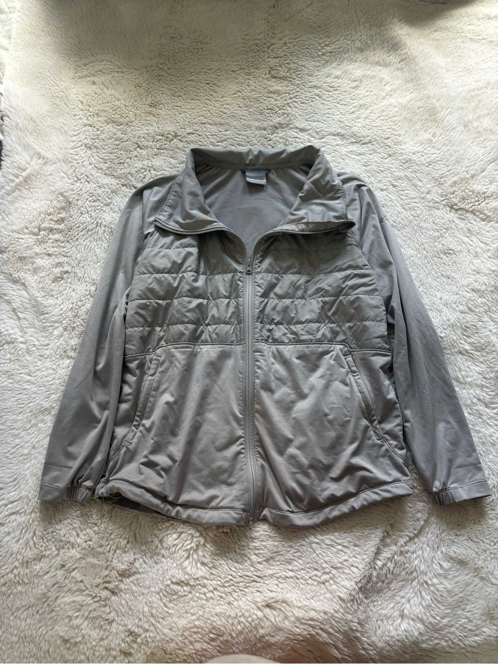 Columbia Gray Quilted Front Light Weight Zip Up Performance Jacket